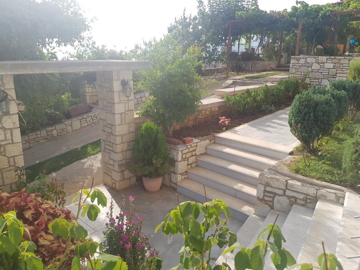 Spyridoula'S Guest House Himare Exterior foto
