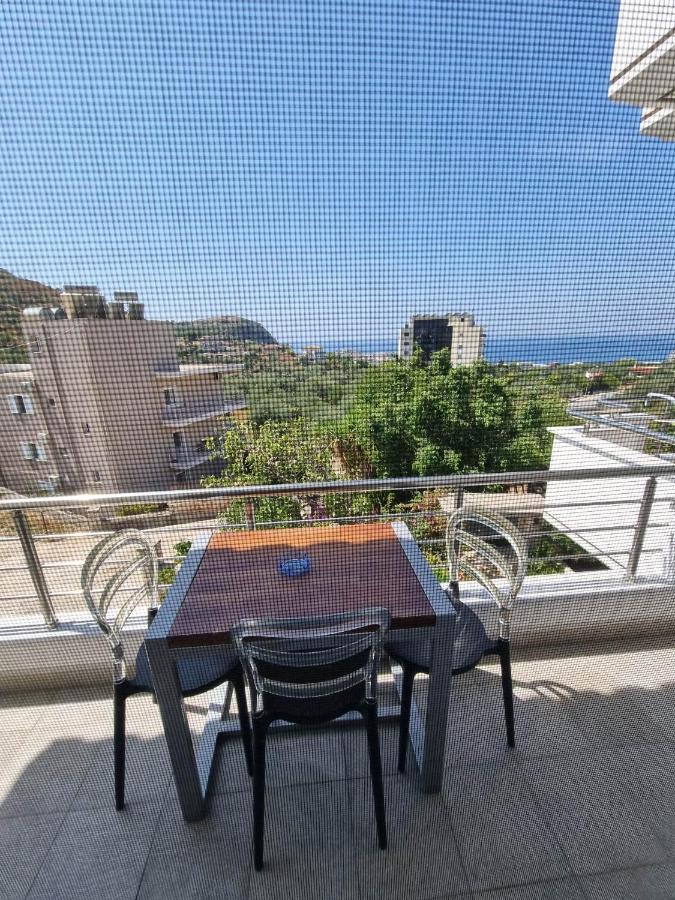 Spyridoula'S Guest House Himare Exterior foto