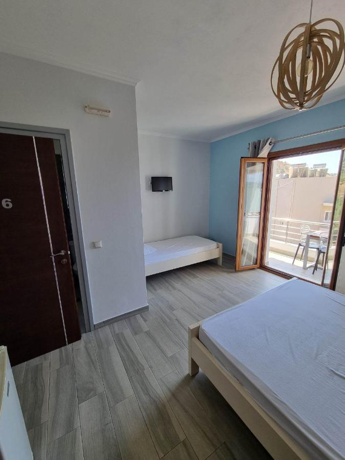 Spyridoula'S Guest House Himare Exterior foto