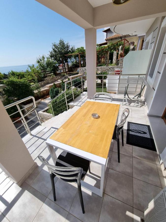 Spyridoula'S Guest House Himare Exterior foto