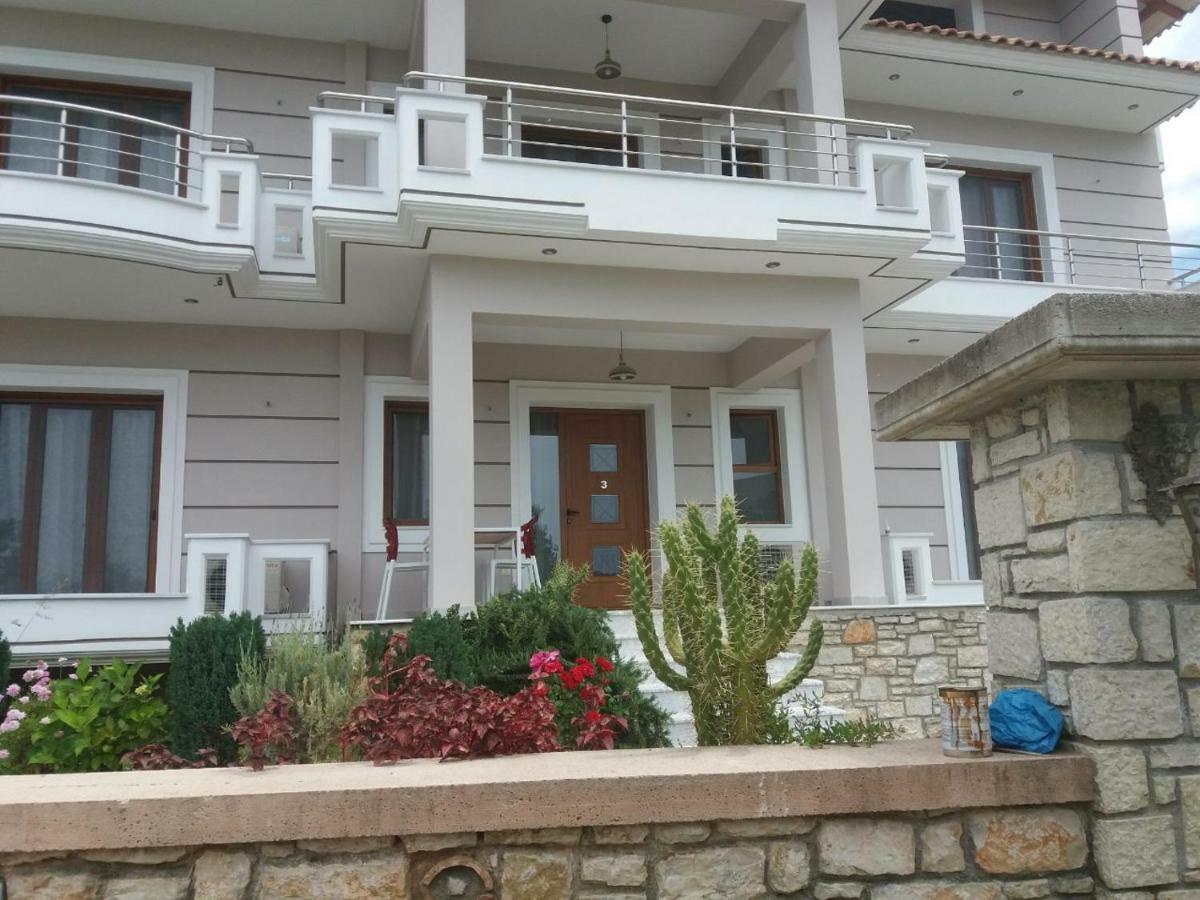Spyridoula'S Guest House Himare Exterior foto