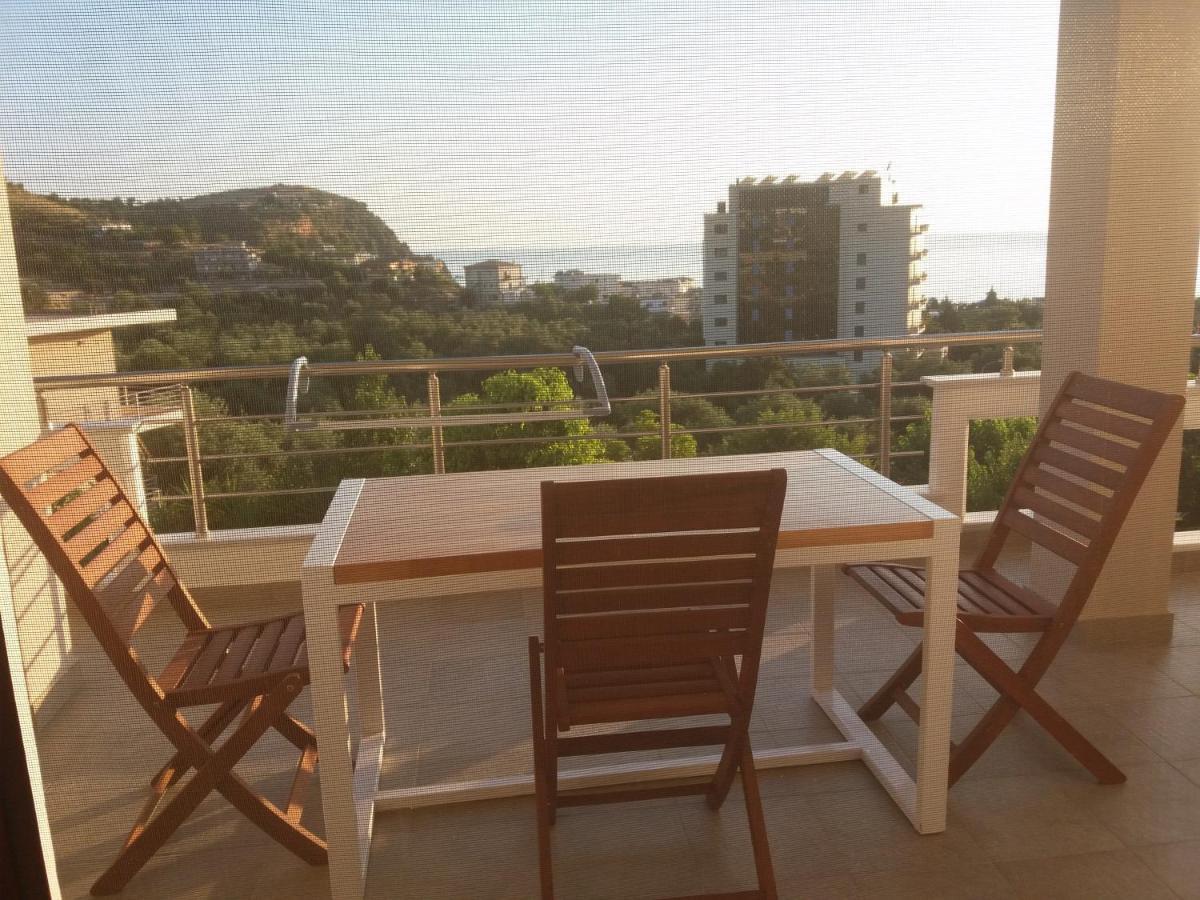 Spyridoula'S Guest House Himare Exterior foto